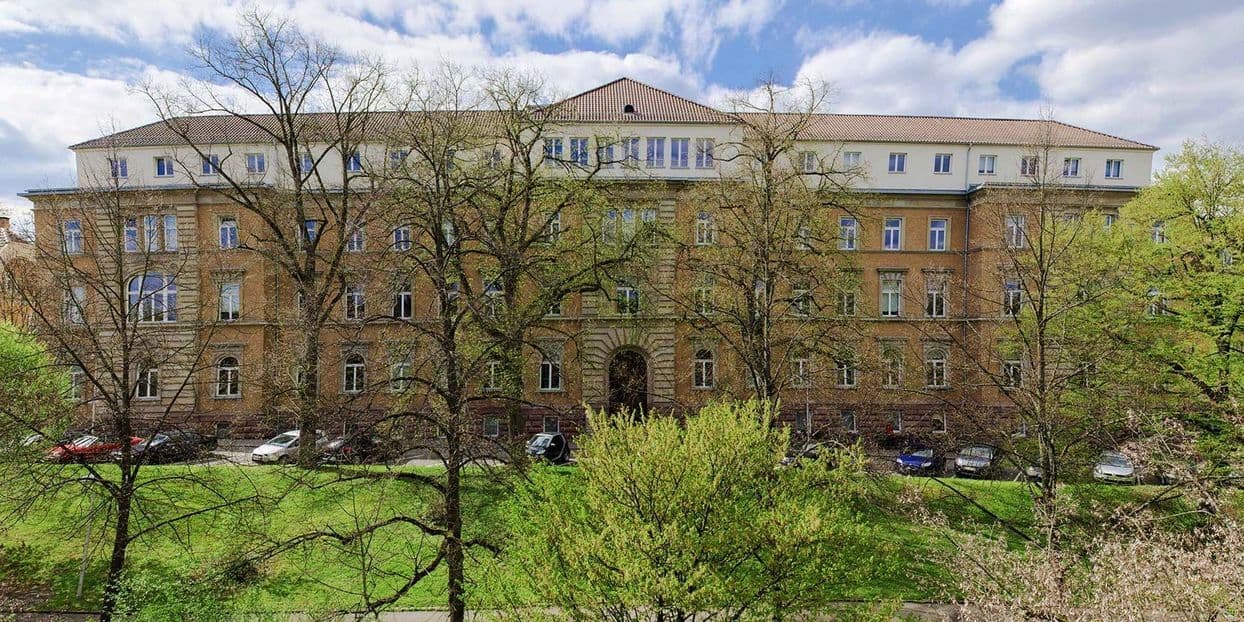 Das IWM-Gebäude von außen